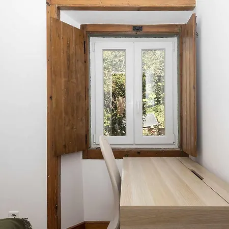 Typical Portuguese In Sao Bento Apartamento *