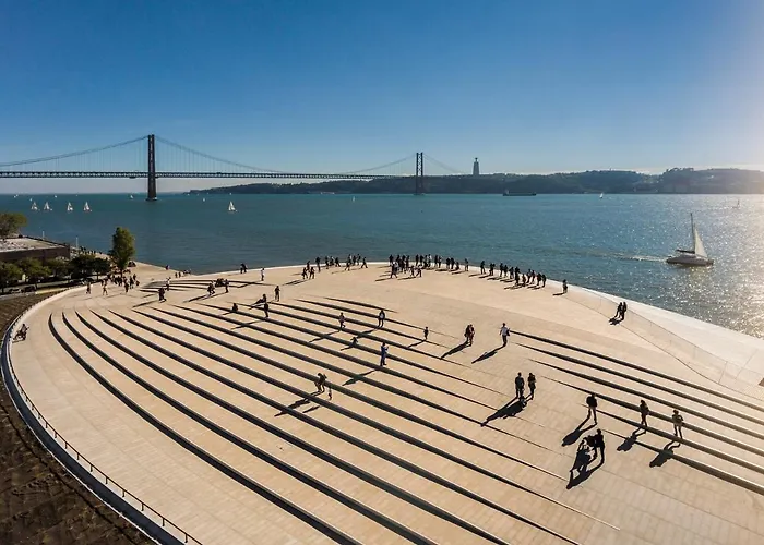 Typical Portuguese In Sao Bento Apartment Lisbon