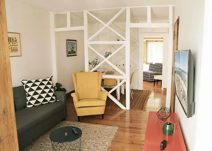 Typical Portuguese In Sao Bento Apartment *