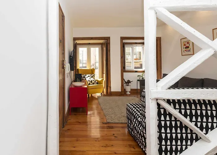 Typical Portuguese In Sao Bento Apartment *