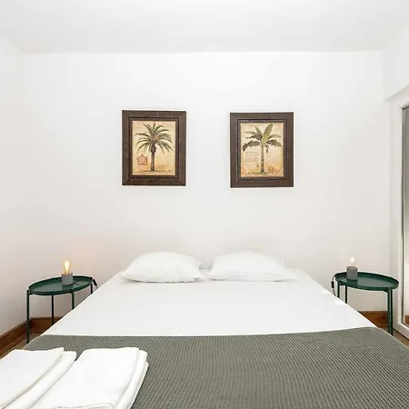 Typical Portuguese In Sao Bento * Lissabon